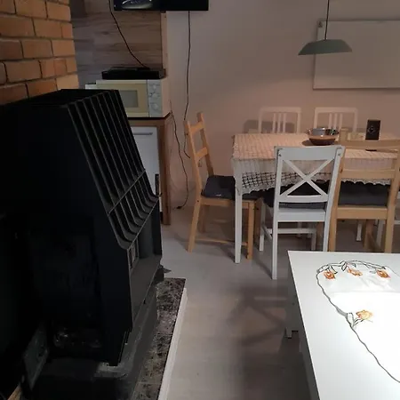Horska Chata V Srdci Kremnickych Hor Banska Bystrica Exterior photo