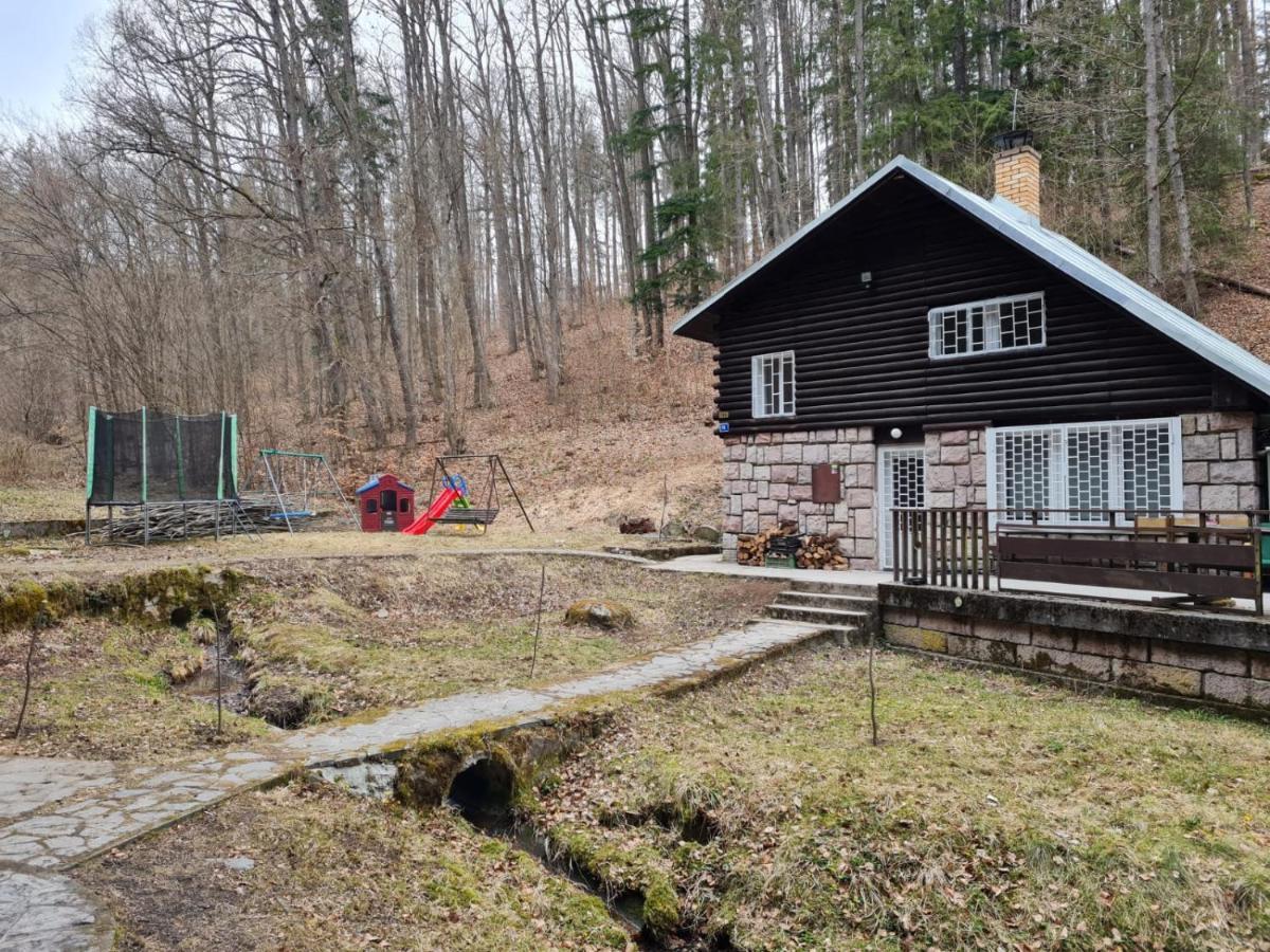 Horska V Srdci Kremnickych Hor Chalet *